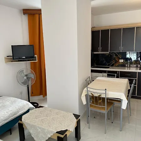 White Apt Apartamento Durrës