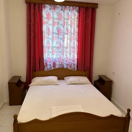 White Apt Durrës
