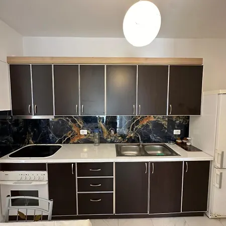 White Apt *
